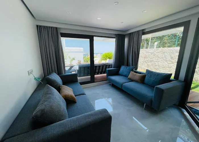 فيلة Bodrum Havuzlu Lueks
