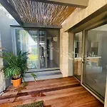 Bodrum Havuzlu Lueks 군도간