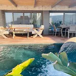Bodrum Havuzlu Lueks 군도간