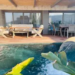 Bodrum Havuzlu Lueks 빌라 *