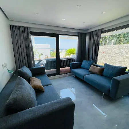 Bodrum Havuzlu Lueks فيلة *