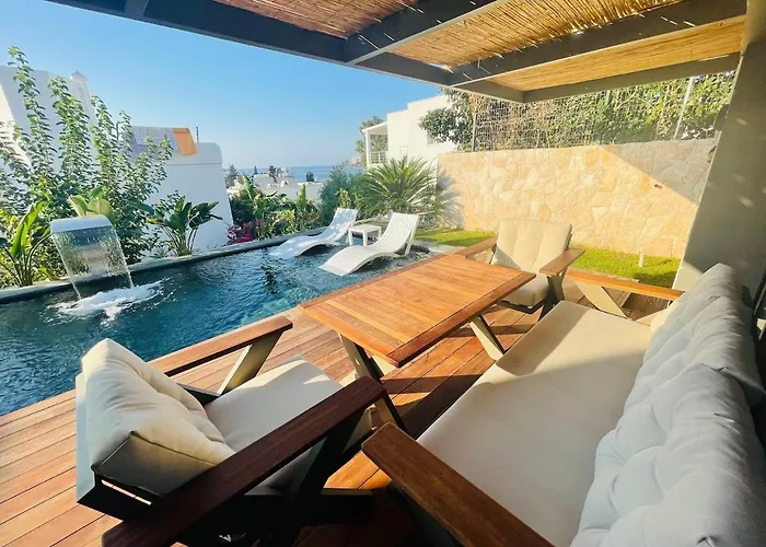 Bodrum Havuzlu Lueks *