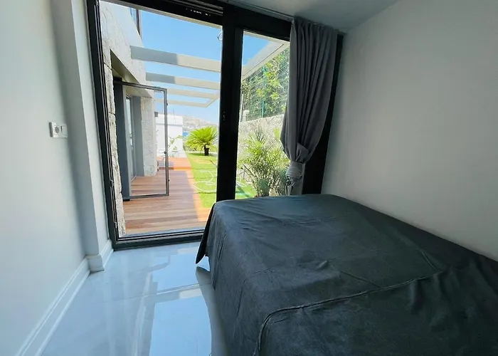 Bodrum Havuzlu Lueks Villa